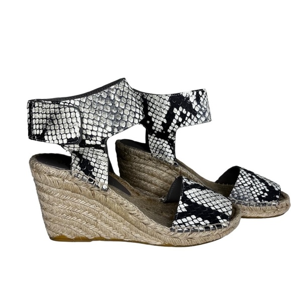 Vince NWT Sophie Black/White Snakeskin Leather  Espadrille Wedge Sandal Size 6 - Picture 1 of 10